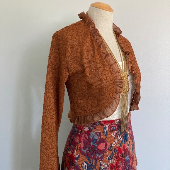 Lace Bolero with Bell Sleeves, Size M - Picture 1 of 10